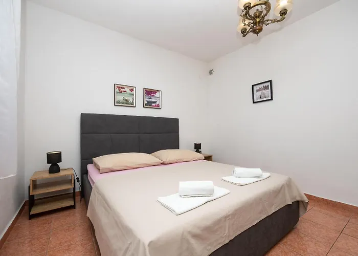 Three-bedroom In * Trogir